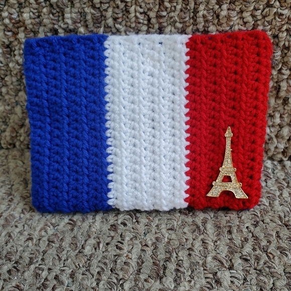Hand Crafted Handbags - 🇨🇵 France Flag Crocheted Bag